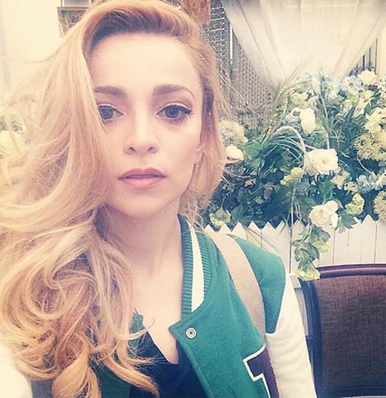 Теона Дольникова. Фото: Instagram.com/dolnikova. 