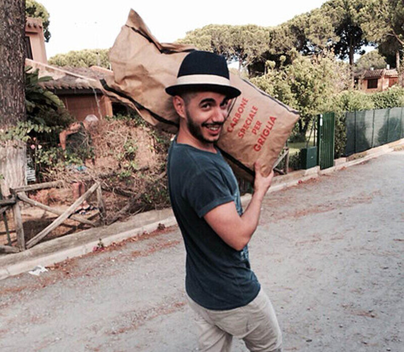 «Мы не успевали покупать уголь для гриля, так как еда, приготовленная дома, была еще вкуснее, чем в ресторанах!» - признается Тимур Родригез. Фото: материалы пресс-служб.