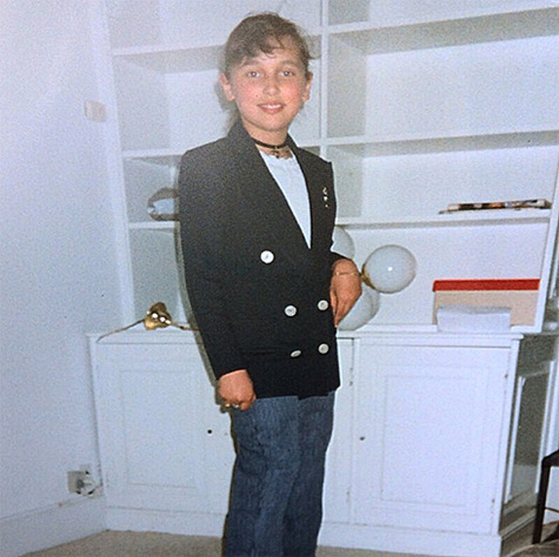 Не этом фото Алсу сама себя не узнает. Фото: Instagram.com/alsou_a.