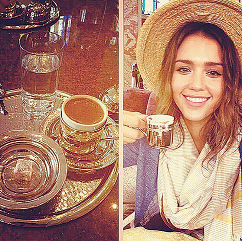 Джессика Альба проводит отпуск в Стамбуле. Фото: Instagram.com.