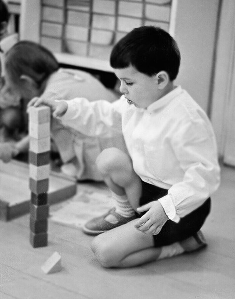 «В пять лет я был влюбчивым, добрым мальчиком, но при этом очень любознательным, что причиняло немало беспокойства моим родным». Фото: личный архив Максима Фадеева.