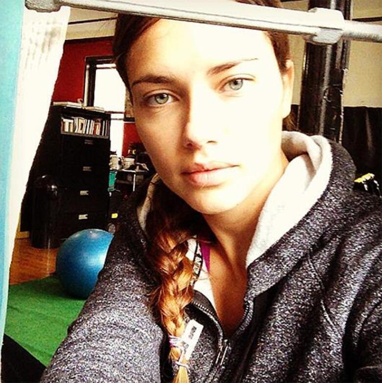 Адриана Лима. Фото: Instagram.com (@adrianalima).