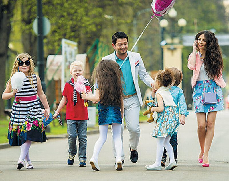 Сыграть родителей Анне и Михаилу было несложно. В этой роли они живут каждый день. Фото: материалы пресс-служб.