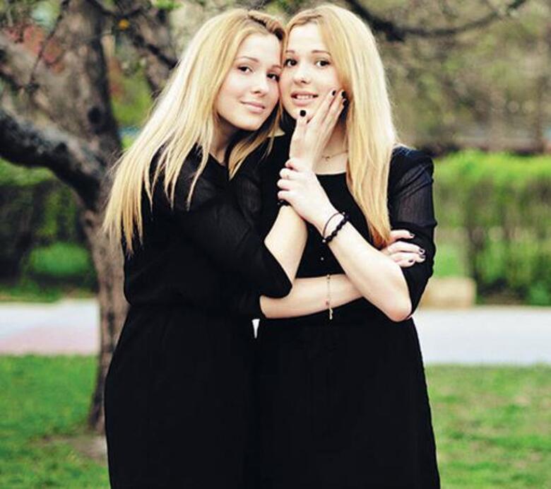 Анастасия и Мария Толмачевы.