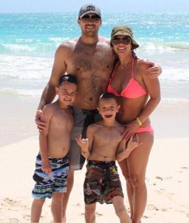 Бритни Спирс с Дэвидом Лукадо и сыновьями. Фото: Instagram.com.