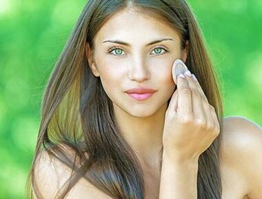 Как ухаживать за кожей ранней весной? Фото: Lori.ru.