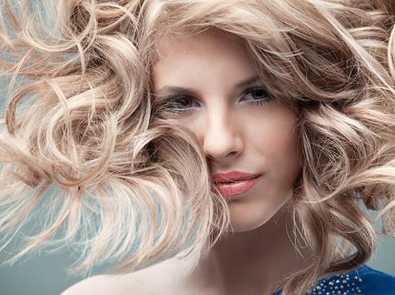 Любое средство для волос проходит долгий путь от лаборатории до прилавка. Фото: Fotolia/PhotoXPress.ru.