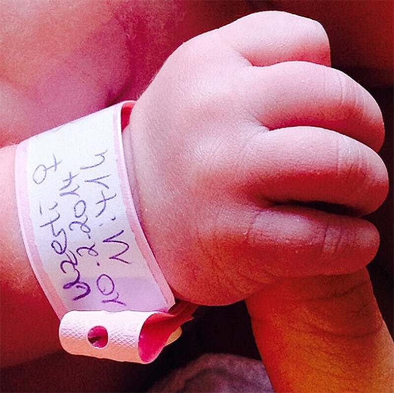 Дочь Мирьем Узерли. Фото: Instagram.com.