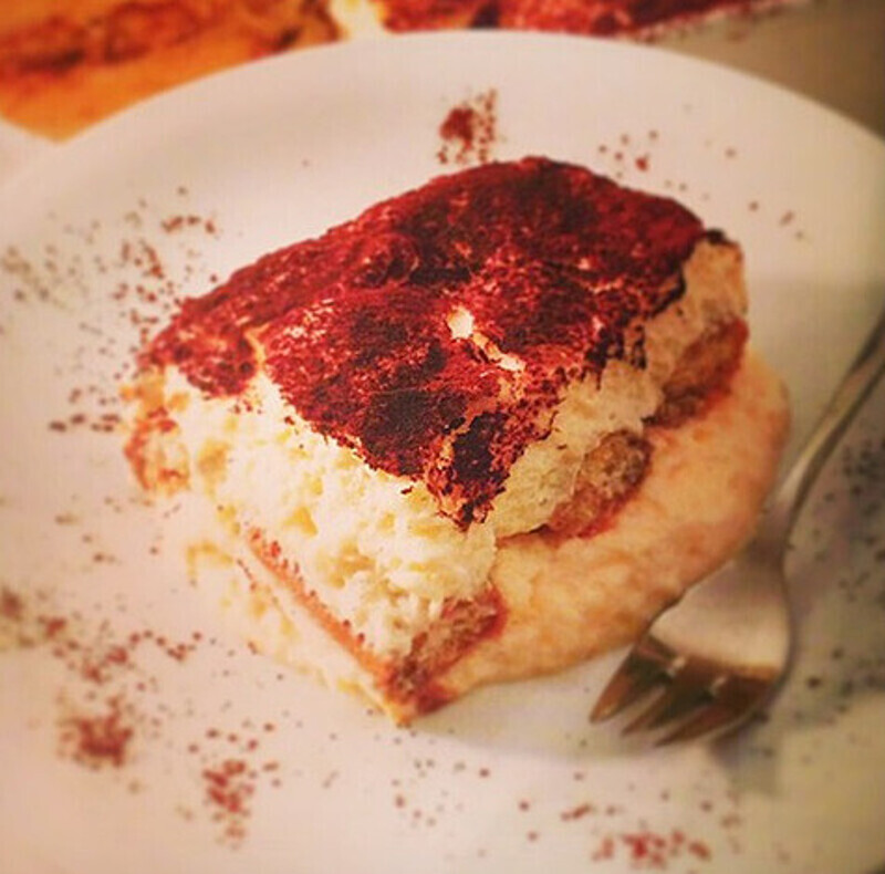 Елена Исинбаева приготовила тирамису. Фото: Instagram.com.