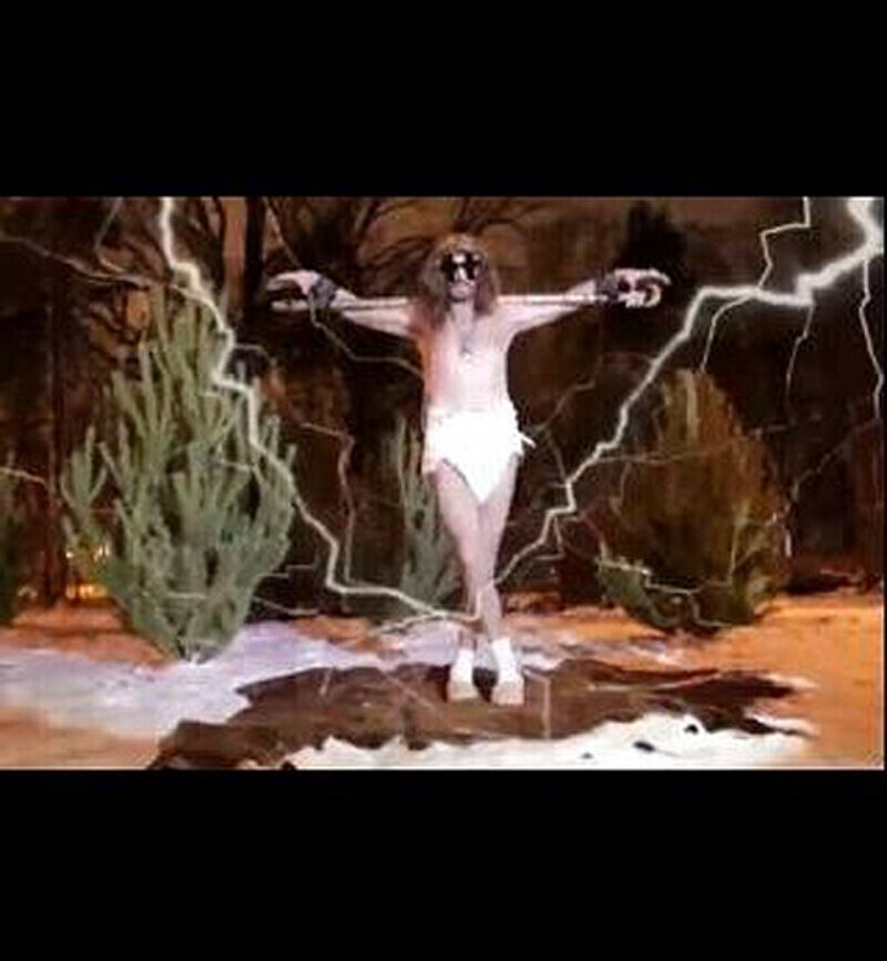 Кадр из нового клипа Никиты Джигурды. Фото: Twitter.com.