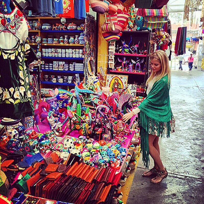 Во время съемок в Мехико у Маши Иваковой украли деньги и паспорт. Фото: материалы пресс-служб.