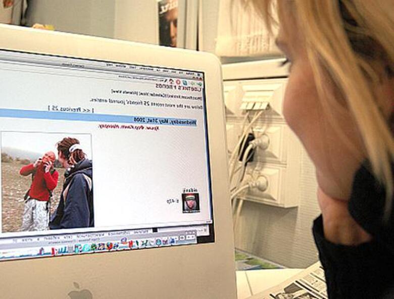 Блог формирует ваш имидж не меньше наряда. Фото: Fotoimedia RM/Fotodom.ru.