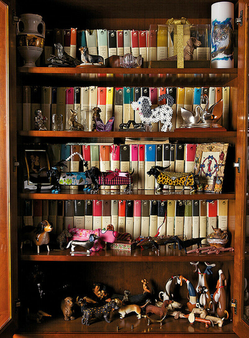 Всего в коллекции около трехсот экспонатов. Фото: Сергей Козловский.