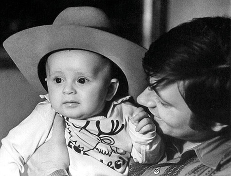 Вторая жена подарила Валентину Георгиевичу сына Ивана. Фото: личный архив.