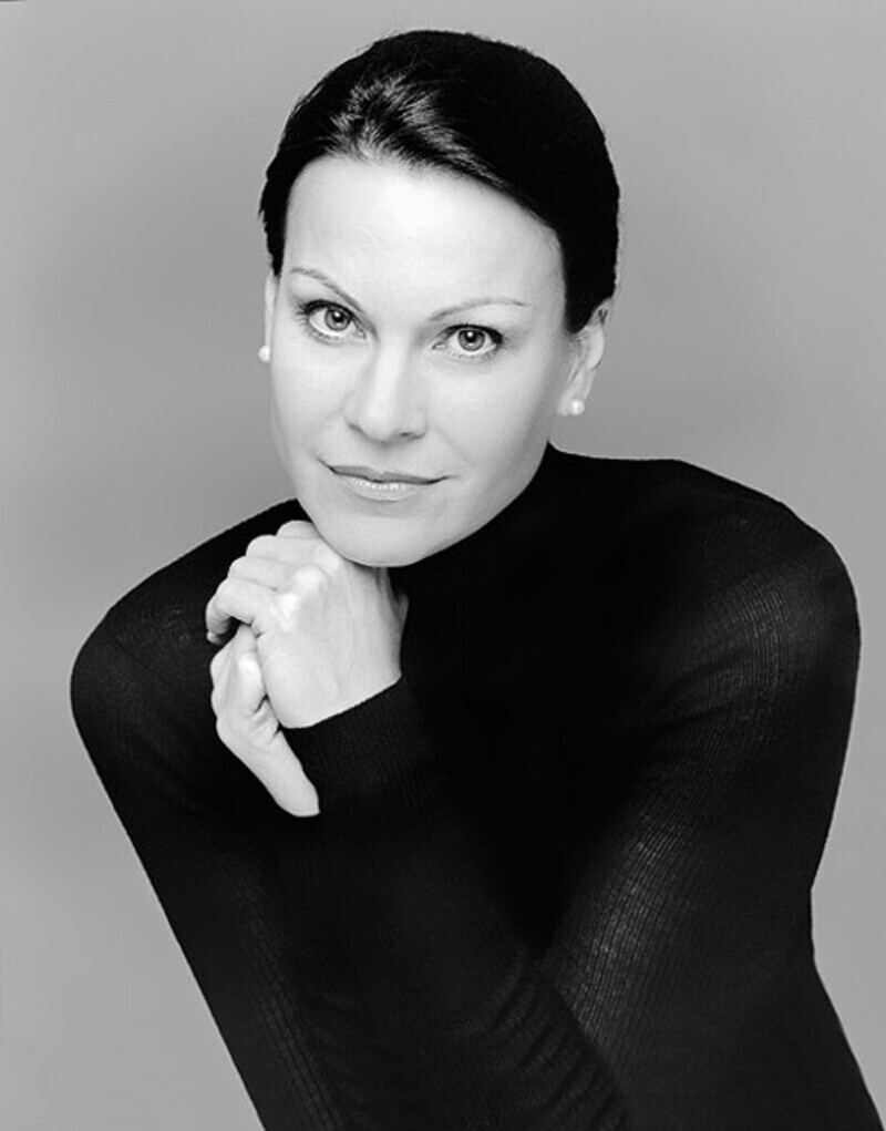 «Жизнь такая короткая!.. С каждым годом ты понимаешь, что тратить ее на то, чтобы подавлять в себе свои стремления, делать то, что разрушает твой собственный мир, – неверно». Фото: личный архив Ирины Чериченко.