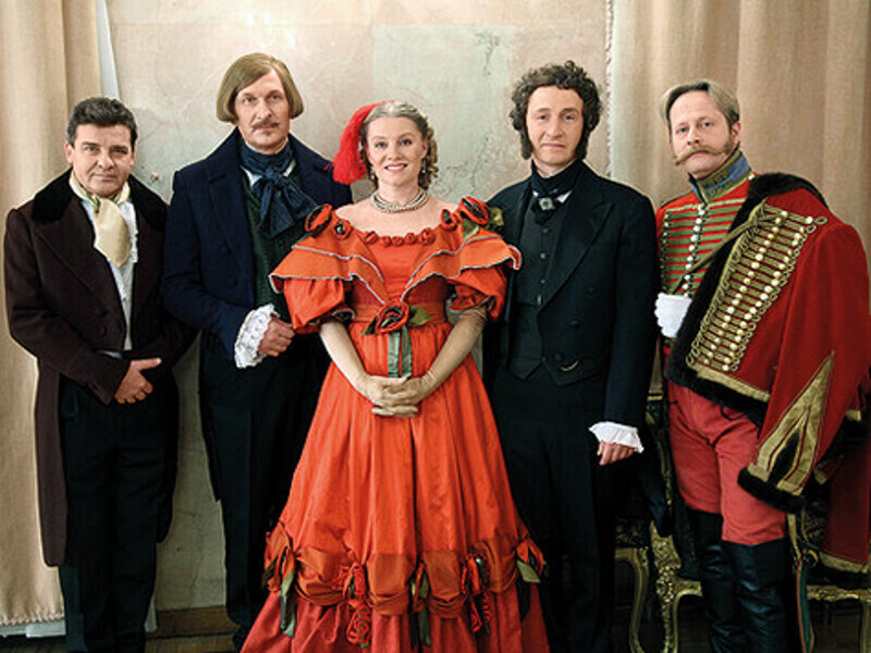 Команда, собравшаяся в «6 кадрах», настолько сроднилась, что ее участники этим же составом кочуют из проекта в проект. Фото: материалы пресс-служб.