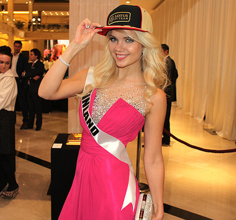 "Мисс Финляндия" в бейсболке. Фото: Гертруда Жигарева.