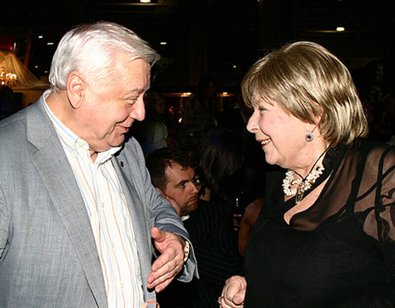 С художественным руководителем МХАТа им. Чехова Олегом Табаковым. Фото: Fotodom.ru.