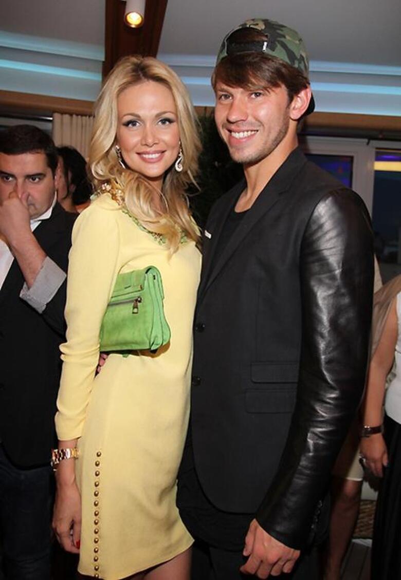 Виктория Лопырева и Федор Смолов.