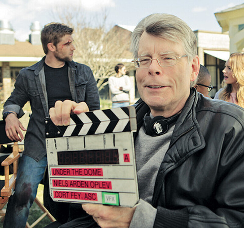 Стивен Кинг так вдохновился телеверсией своей книги, что решил написать сценарий к одному  из эпизодов второго сезона «Под куполом».