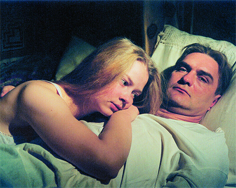 Совместная работа Александра Балуева и Светланы Ходченковой полюбилась зрителям. Кадр из фильма “Благословите женщину”.