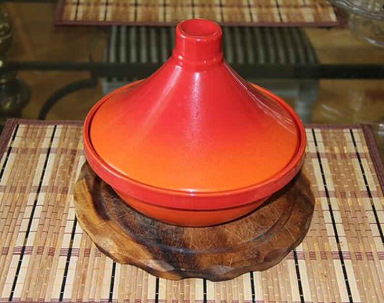 Готовим курицу в тажине.