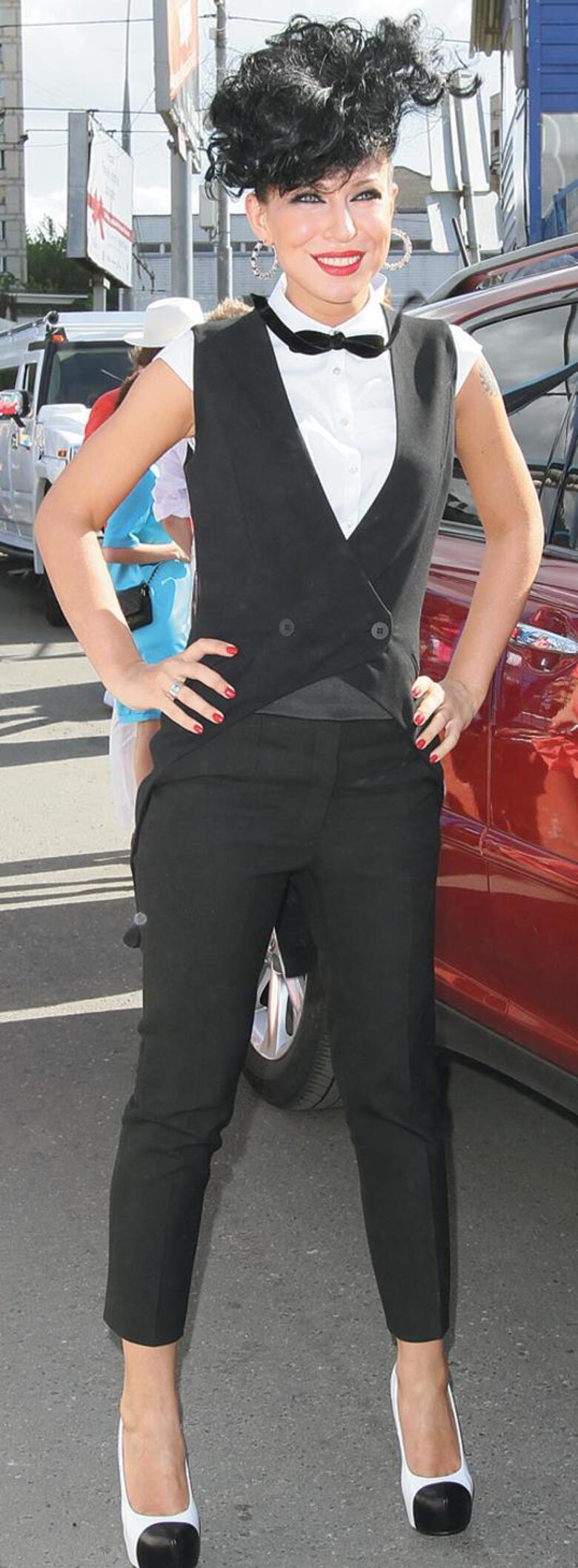 Певица Ёлка.