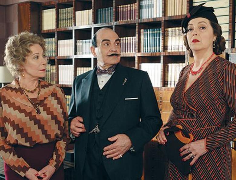 Говорят, что Агата Кристи не могла выносить Эркюля Пуаро. Кадр из сериала.