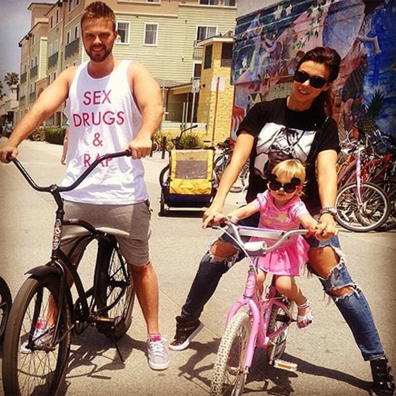 Анна Седокова с бывшим мужем и дочкой. Фото: Instagram.com.