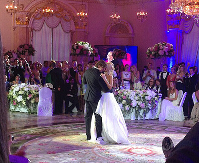 Первый танец молодоженов. Фото: Instagram Тани Терешиной.