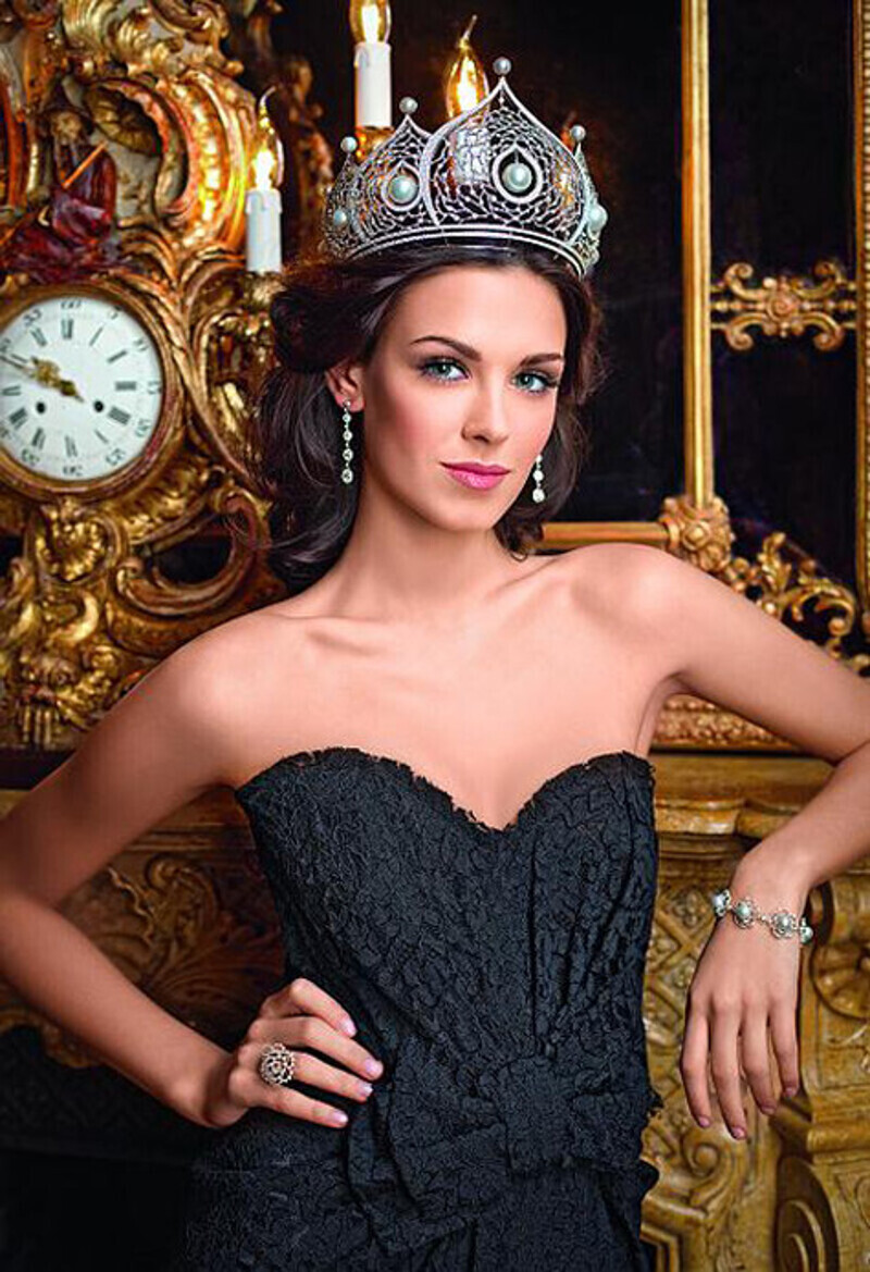 Ирина Антоненко посещает косметолога раз в полгода. Фото: материалы пресс-служб.