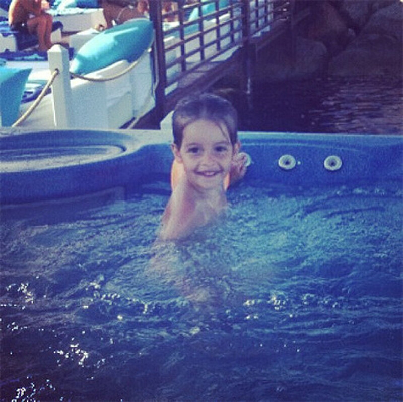 Дочь Бородиной Маруся отлично проводит время на отдыхе. Фото: Instagram.com.