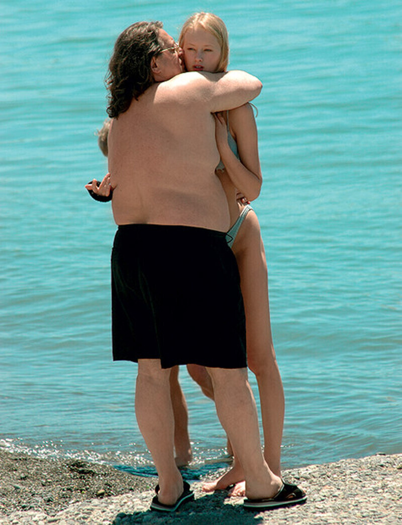 Четвертая жена Градского Марина училась на юриста, но предпочла карьеру модели. Разница в возрасте между супругами тридцать лет, но это их не смущает. Фото: личный архив Евгения Додолева.