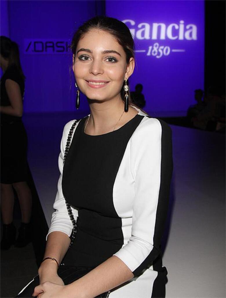 Мария Козакова.