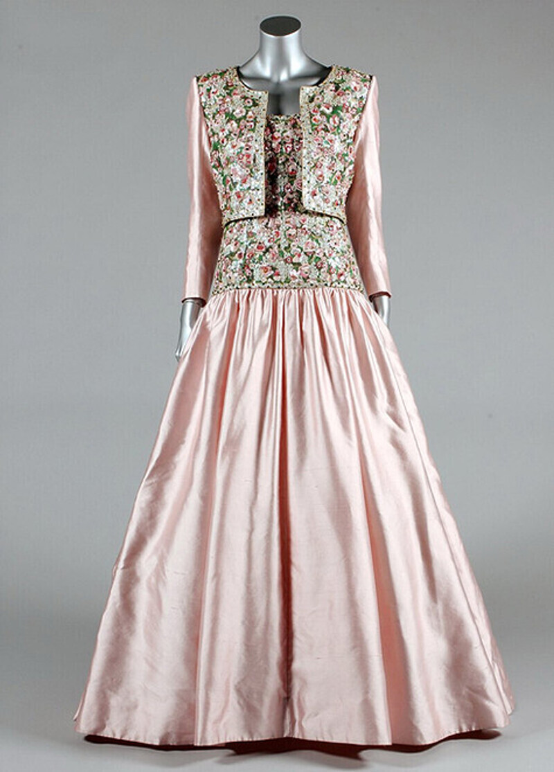 Платье принцессы Дианы. Фото: Rex Features/Fotodom.ru.