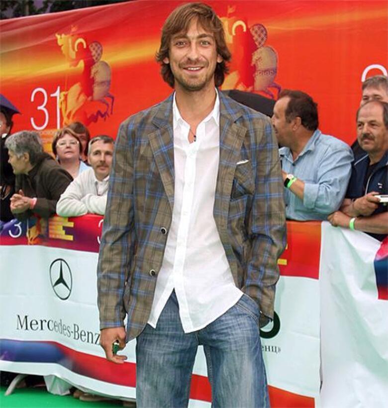 Артем Ткаченко.