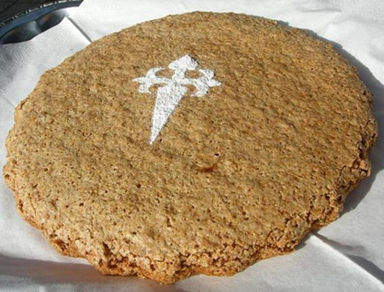 Миндальный торт. Фото: Марина Калинина.