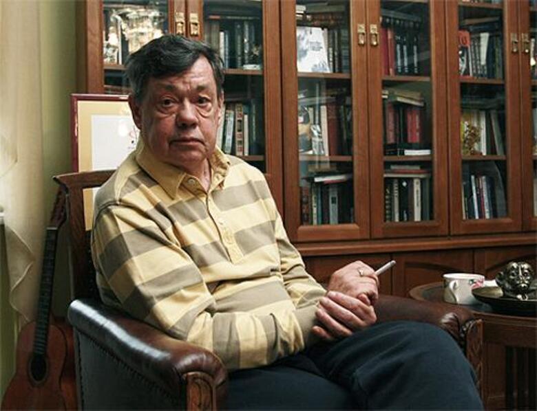 Николай Караченцов.