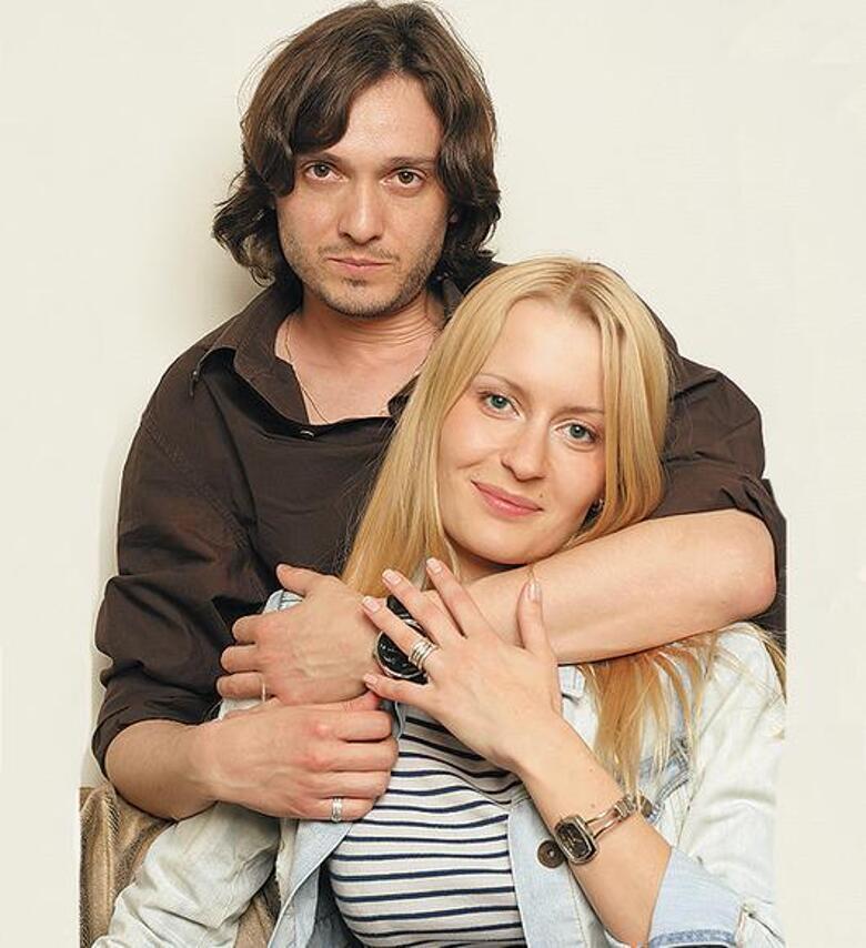 С актрисой Александрой Солянкиной Андрей живет в гражданском браке и называет ее «ангелом, сошедшим с небес».