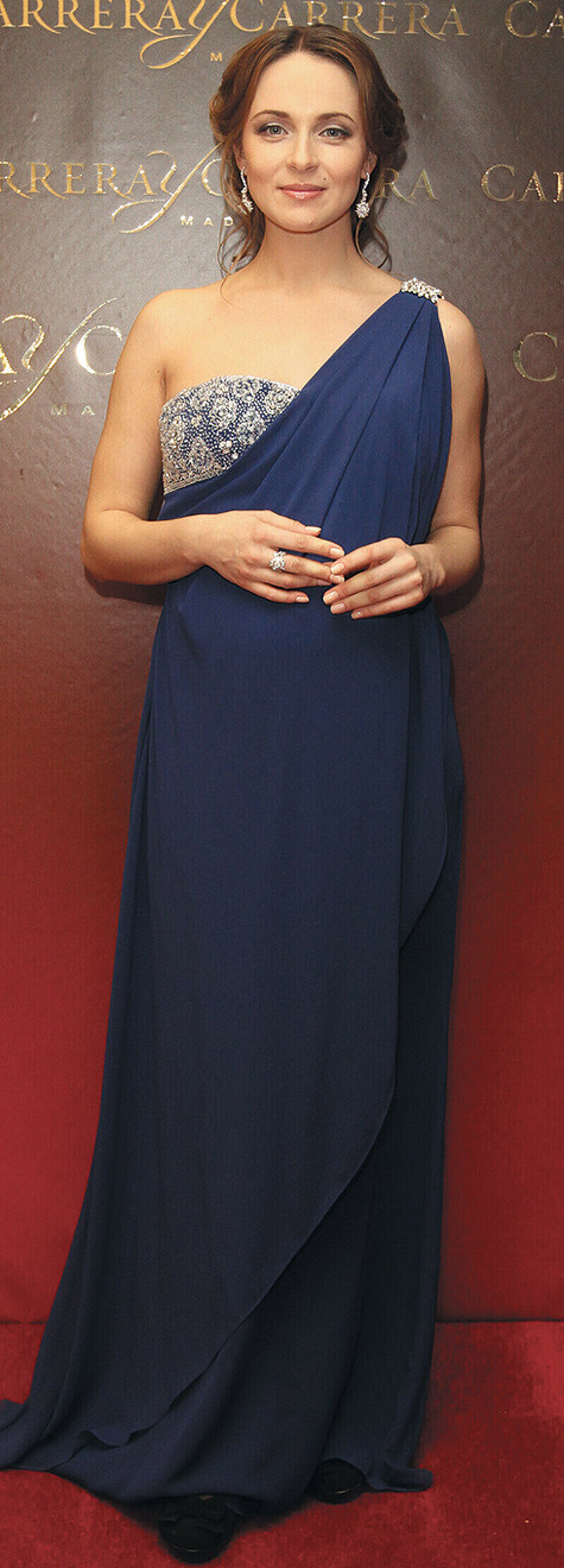 Анна Снаткина играла роль беременных трижды и всегда говорила, что хочет детей. Фото: Геннадий Авраменко.