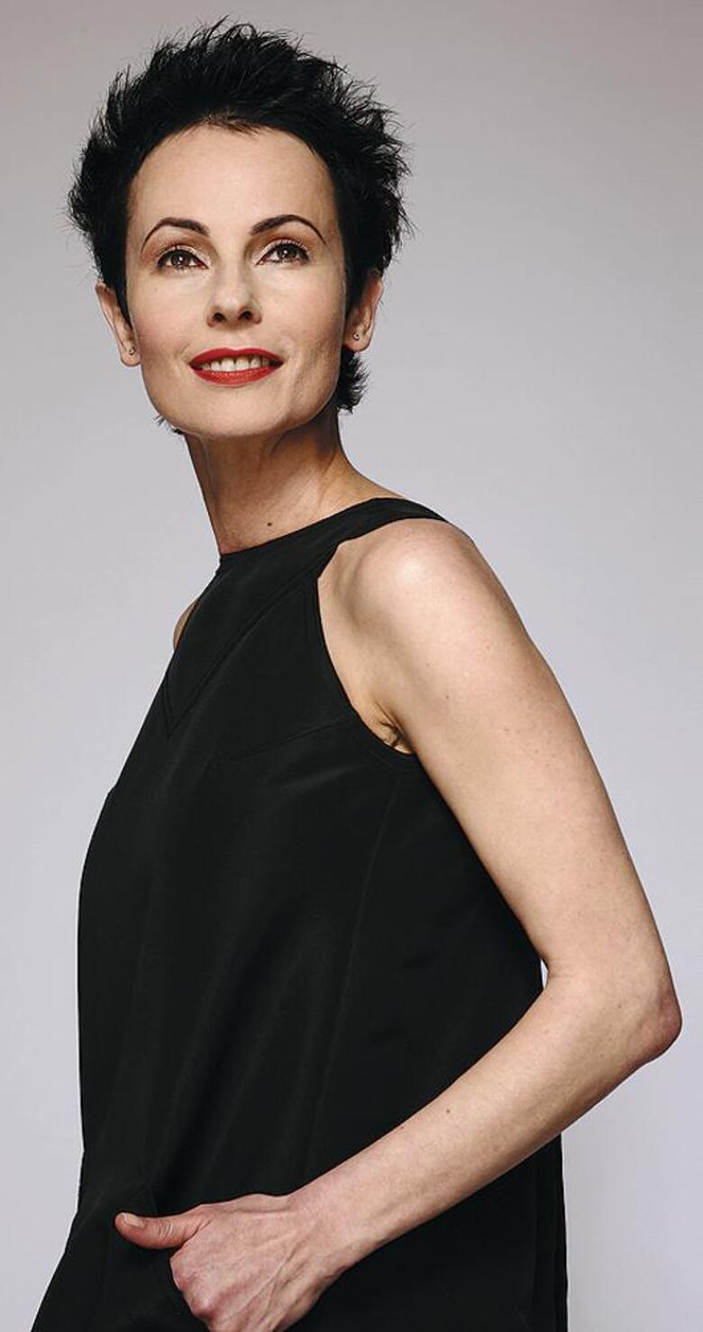 Ирина Апексимова.