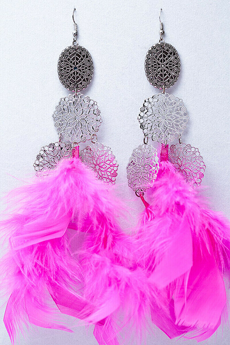 Серьги by AIZA DOLMATOVA. Фото: материалы пресс-служб.