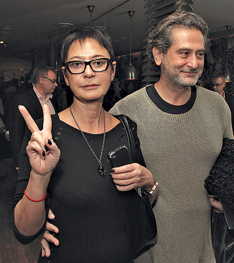 Ирина Хакамада с мужем Владимиром. Фото: Геннадий Авраменко.