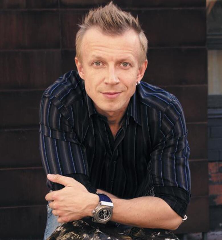 Антон Комолов.