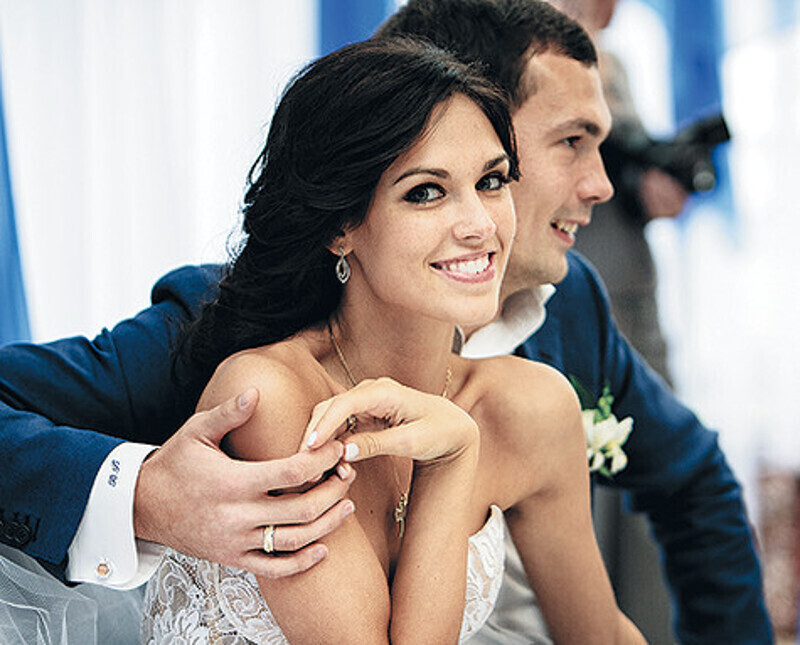 Отношения пары длятся полтора года. Познакомил молодых людей общий приятель во время делового обеда в одном из московских ресторанов. Фото: материалы пресс-служб.