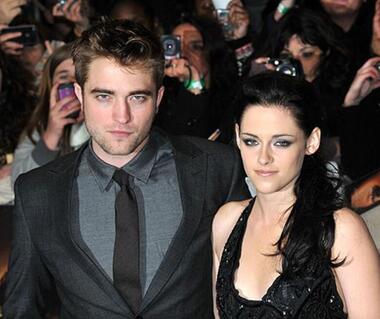 Роберт Паттинсон и Кристен Стюарт. Фото: Rex Features/Fotodom.ru. 