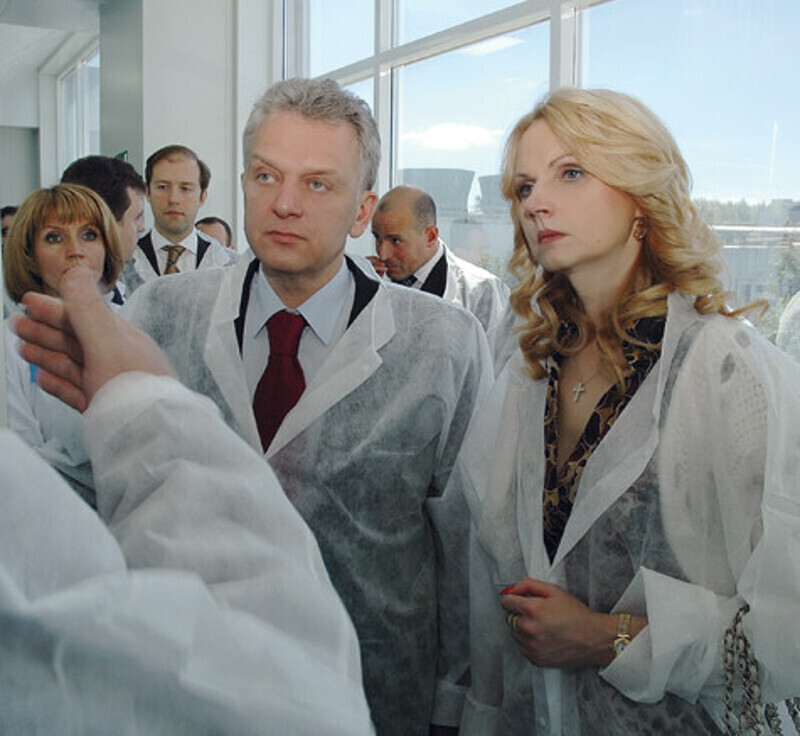 С мужем, Виктором Христенко, Татьяну объединяет не только семейная жизнь, но и работа. Фото: личный архив Татьяны Голиковой.