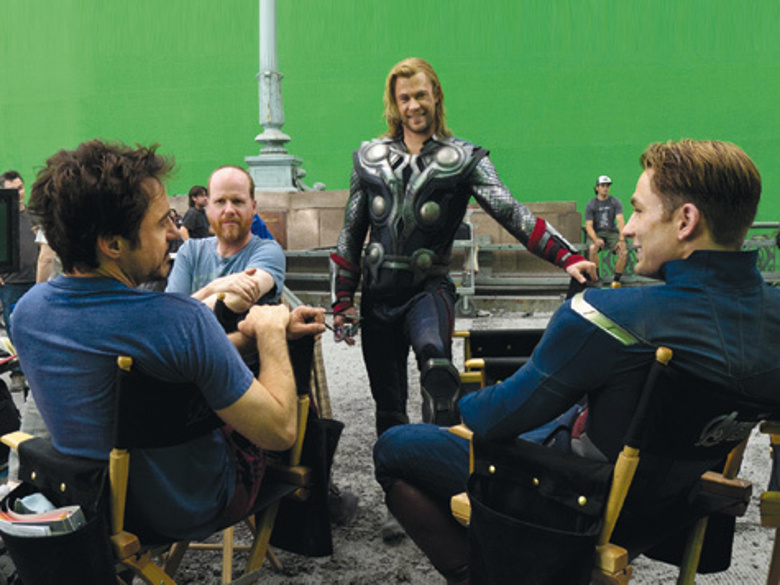 Джосс Уидон в конце 90-х годов должен был стать режиссером фильма «Люди Икс», фанатом комиксов про которых он является. Однако тогда режиссерское кресло занял Брайан Сингер. Но десять лет спустя Джосс все-таки занялся съемкой фильма о супергероях, правда,