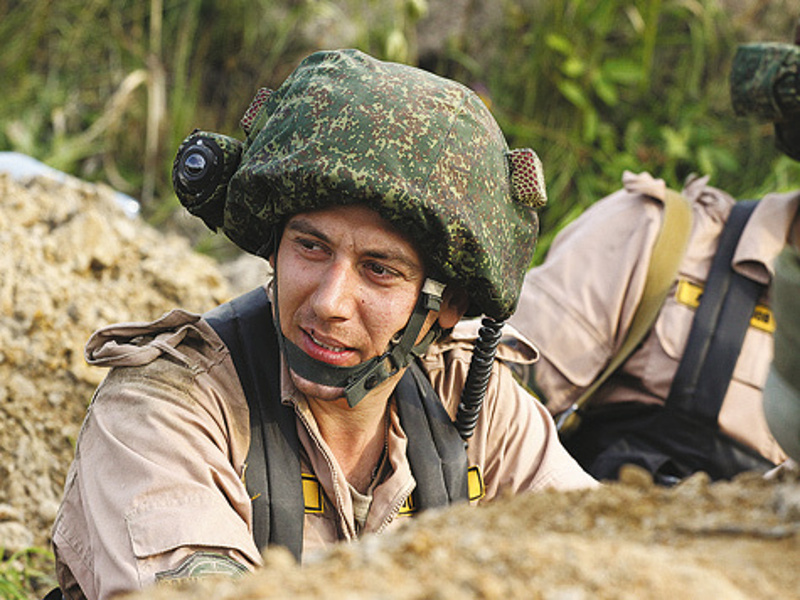 Певец Руслан Алехно отслужил четыре года в армии, так что «Специальное задание» было для него несложным. Фото: Руслан Рощупкин.