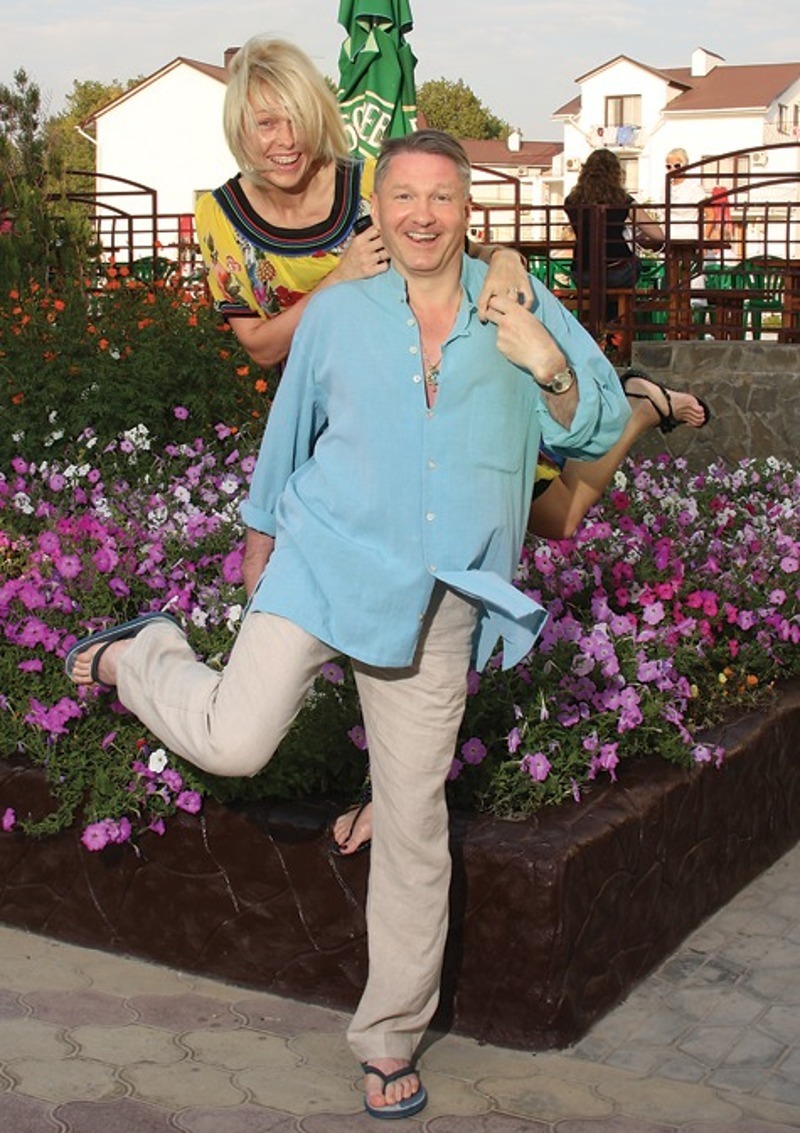 Бочкин познакомился со своей четвертой женой Анной Легчиловой в 2000 году на репетиции спектакля. Во время работы актер неудачно толкнул свою партнершу, которая сломала руку. И, как сейчас шутят супруги, после такого Игорь Иванович просто обязан был женит